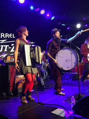 Squirrel Nut Zippers live at 3Ten in Austin, 2019.
