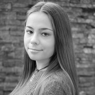 Faith Hannon- Singer/Writer/Guitarist- Performs Pop, Indie-Pop, Rock songs from current popular artists.