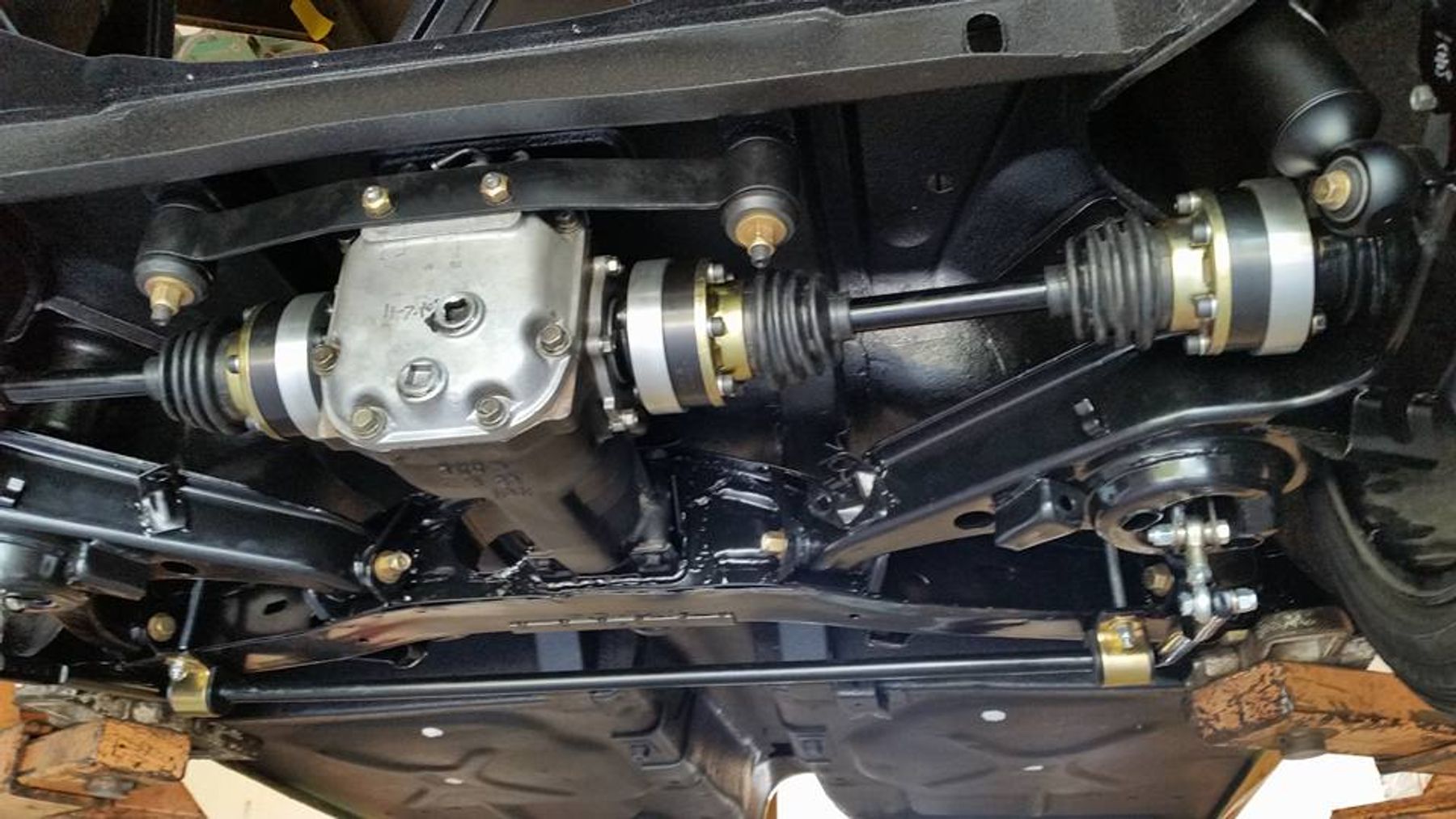 ermish racing - REAR SUSPENSION