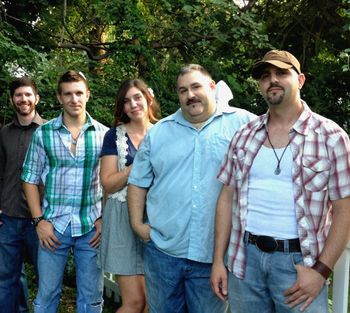 The Band (from l to r): Mike Forgette (guitars), Lawrence Wenthen (Keyboards, Fiddle), Maria Soaft (Vocals), Dominic Mauro (Vocals, Bass), Mikey G (Drums, Percussion)
