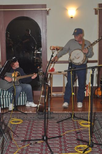 Mark Kissner ~ Guitar & Tag Henning ~ Banjo
