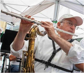 Steve Deutsch = Flute
