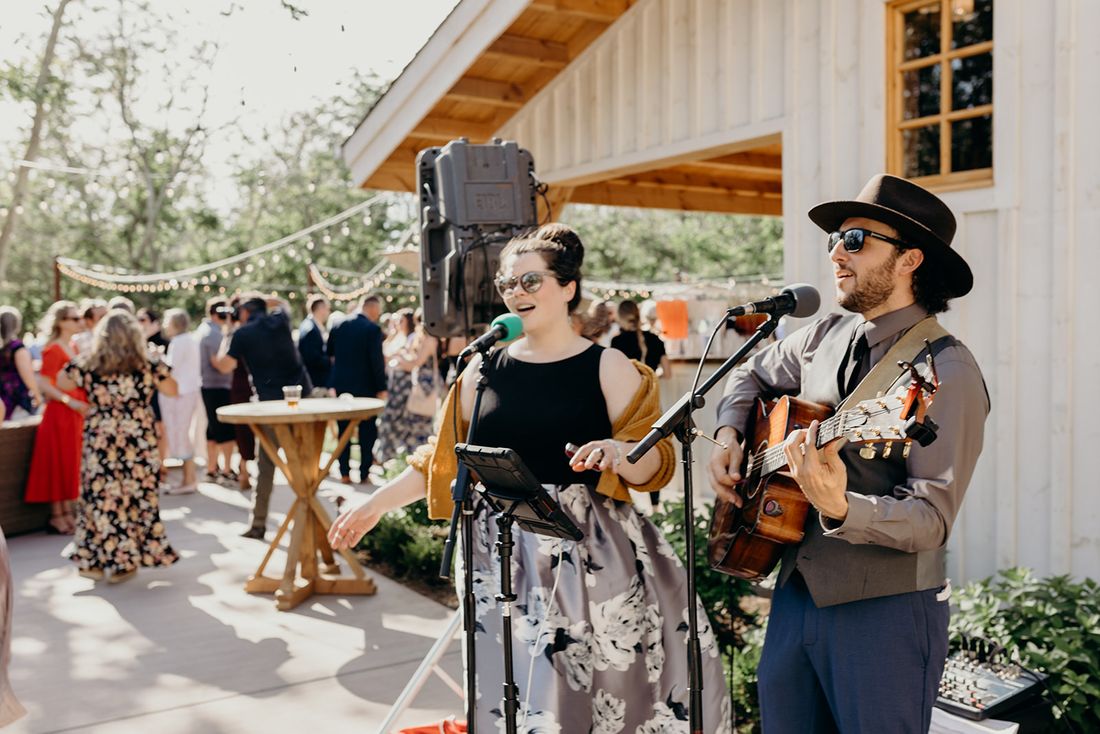 Wedding Cocktail Hr in Chico - Dani Padgett Photography
