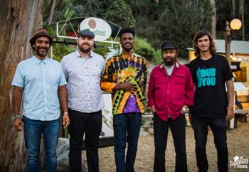 The day when Fully Fullwood showed up to our show at Sawdust Festival in Laguna Beach to sit in. Summer of 2019, Jah Mex, Blake Bartz, Eaux Bain, Fully Fullwood and Albert Hurtado.
