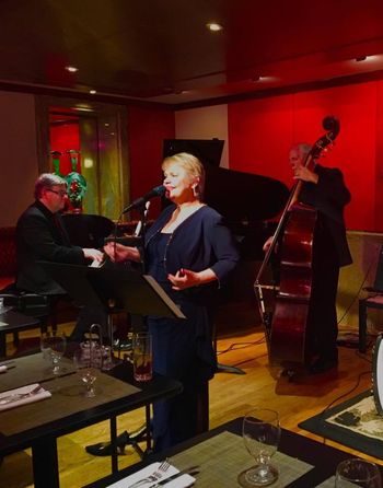 Jazz at Kitano w/Lee Tomboulian, Rusty Holloway
