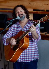 Aram solo at Southland Whiskey Kitchen