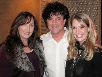 Scott Borchetta, Jennifer Johnson & me
