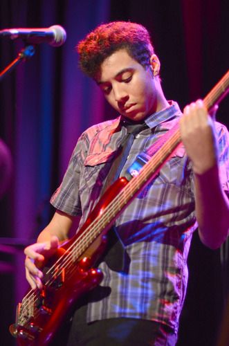 Our teenage phenom, Troi Nathaniel, showing em how it's done at Ponte Vedra Concert Hall in Ponte Vedra Beach, FL Jan 2012
