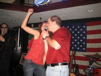 One of many guest singers at Murphy's.
