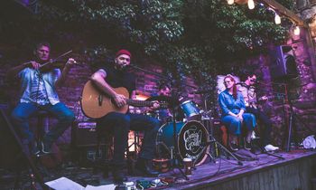 Sold-out final show of the 'Songs from the Campfire' tour at the Tamworth Tap, under the stunning grounds of Tamworth Castle. Pic by Phil Drury @2324Photography.com
