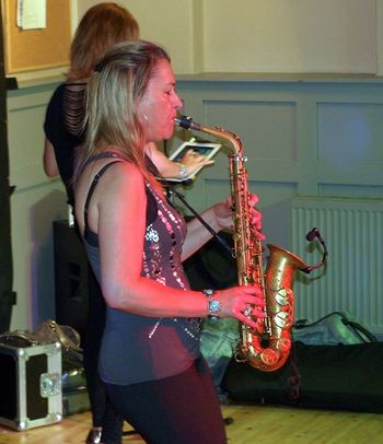 Female Sax & DJ
