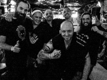 BLACK CATS NYC & El Escapado at Hank's Saloon
