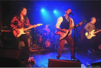 Black Cats NYC with Kevin Hunter (Krystal Tee)at Arlen's Grocery NYC
