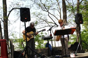 Rabbit Hash Wine Festival. Jeff Thomas sitting in.
