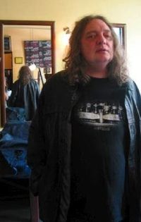 Rodger Christmann - Vocals & Guitar