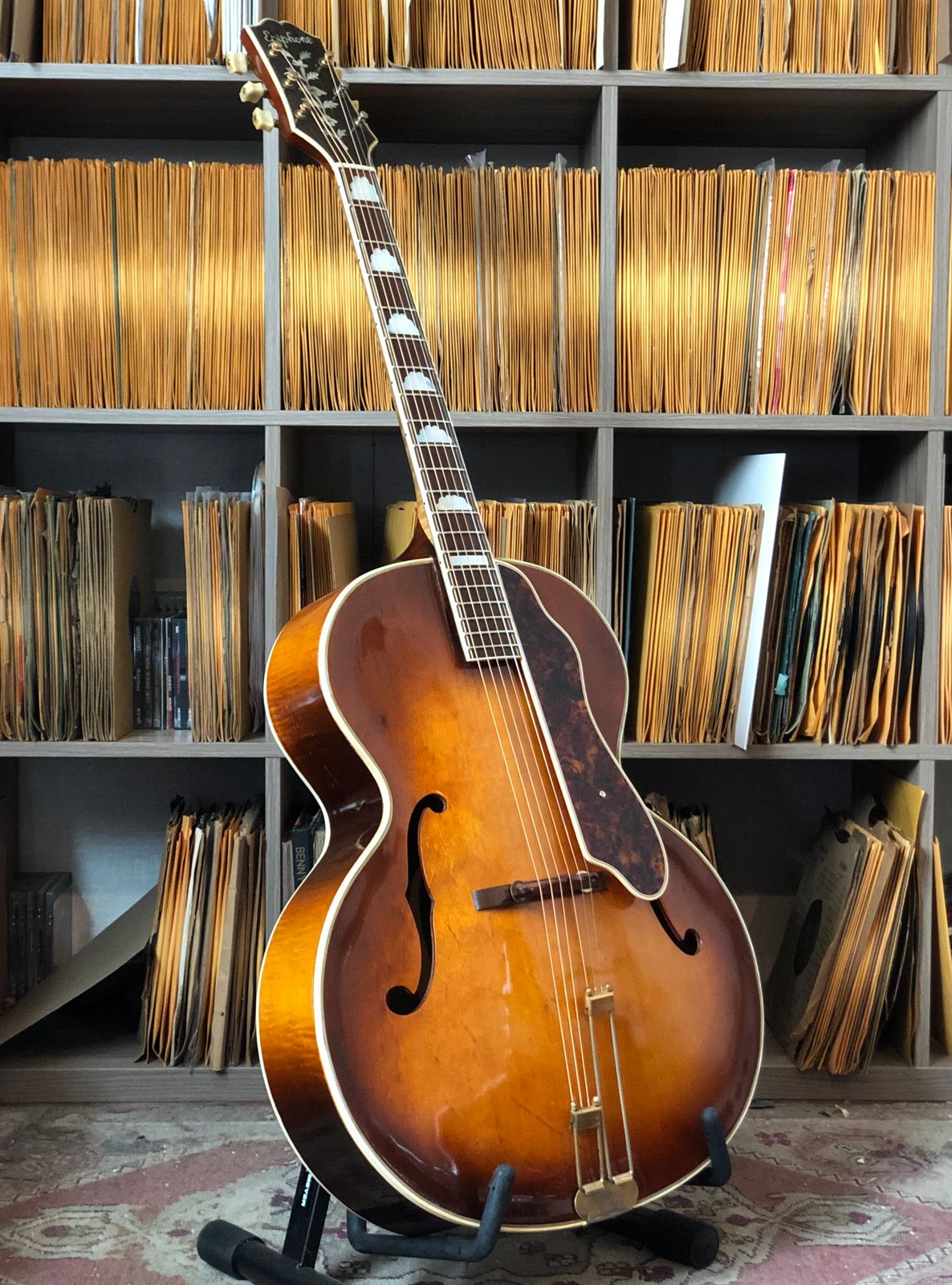 美品 Epiphone EMPEROR VC 97年製 動作良好 w/HC 美品 Epiphone EMPEROR VC 97年製 動作良好 w/HC - メルカリ