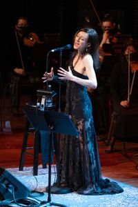 Sarah Slean sings Joni Mitchell (with Vancouver Symphony Orchestra)