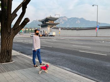 MJ & Sunny first day across from Gyeongbokgung Palace
