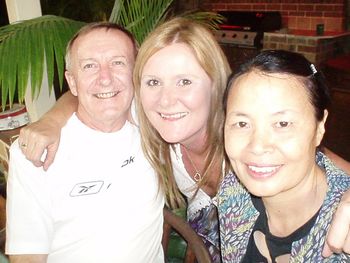 KERI WITH JOHN AND CHING EAST ALL THE WAY FROM DARWIN John and Ching recently married and it was wonderful to share a fabulous nite with them on their holiday trip to Hervey Bay. John has ALL my albums and is a great long time supporter of my music.
