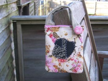 Blackberry/ Iphone cozy pink floral brindle
