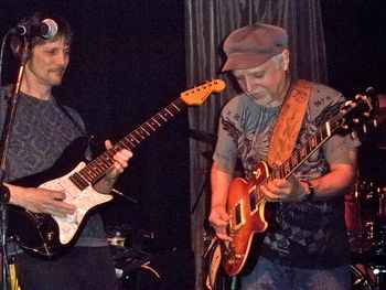 Trading licks with Phil Keaggy at 3rd & Lindsley

