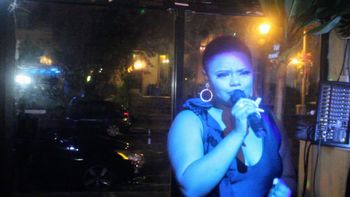 Featured Performer: Ny'aira
