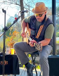 Songwriter Sundays at Innovation Station (Solo)