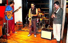 Thelonius Jazz Club, Santiago, Chile, jamming with the Trio of Eduardo Pena (bass), Carlos Cortes (drums), Maxi Alarcon (ts), December, 2008
