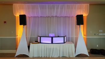 Wedding Dj Setup w. Facade
