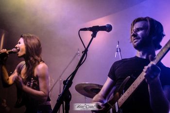 Music Director and electric guitar for Amy Edwards
