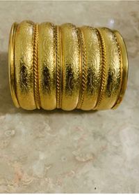 Gold Genie Cuff Brazalete de Genio (Color Oro)