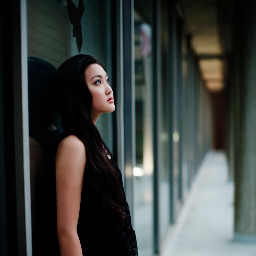 LaLa Lee - Bio