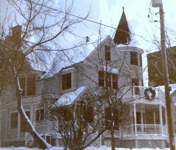 Milwakee Band House. All lived together in this 14 bedroom house!
