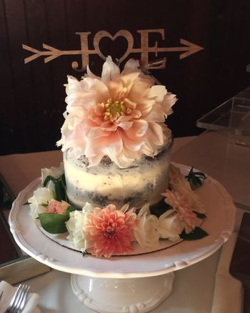 Stall's wedding cake

