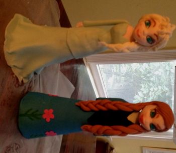 Elsa and Anna - Disney Frozen
