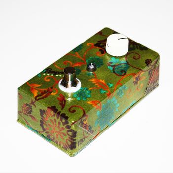 "The Rayverb" Custom made reverb pedal by Mezei Tone

