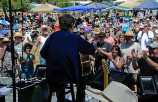 Steve performing at Robb Bower's Julian Blues Bash 2009. Photo by Jerry Manning
