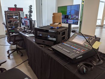 Corporate Webcast. Yamaha QL1.
