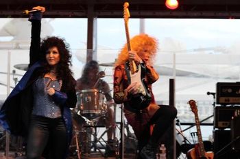 Queens of Heart on The Deck at Golden Nugget, Atlantic City. Lisa as Ann Wilson, Victoria Palagy as Nancy Wilson
