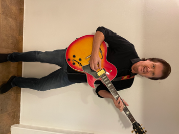 Steve on Guitar
