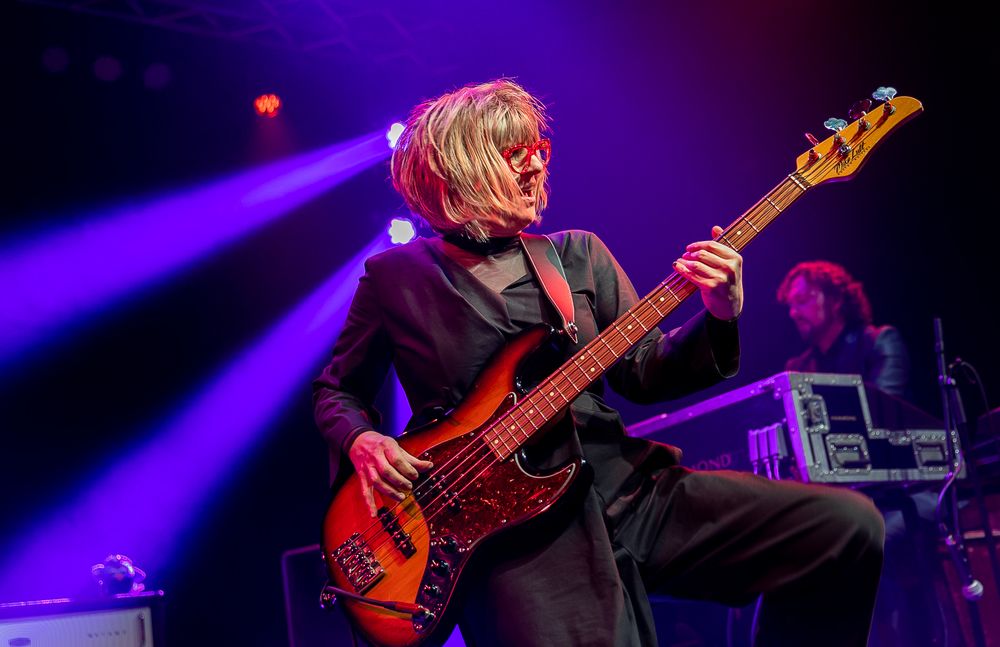 Suzy Starlite with here Mike Lull M4V at 'Flirting with the Blues' festival, Netherlands. Photo by Peter Putters.