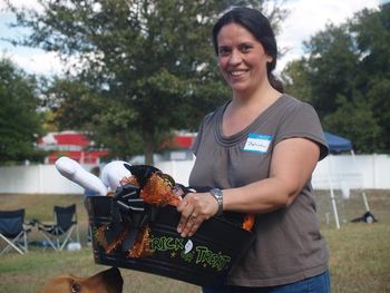 Belinda Blinkley won this basket donated by Charli RitZ from RR rescue.
