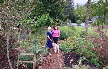 Our wonderful Hampton hosts, Betty and Buddy! Exploring Betty's beautiful gardens...
