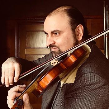 Danilo Bonina has toured over three continents performing in prestigious halls such as Carnegie Hall, and Verizon Hall. Devoted to teaching, he has over twenty years of experience training students of all ages, coaching chamber groups and orchestras, and teaching music history and theory classes.
