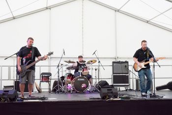 Live at Speyfest 2022, Fochabers. Photo by Ceamara Photography
