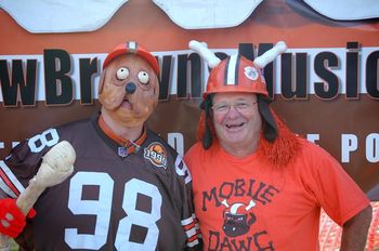 HALL OF FAME FANS BIG DAWG & MOBILE DAWG 7-2010
