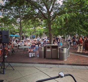 Hinds Plaza, Princeton, June 2023
