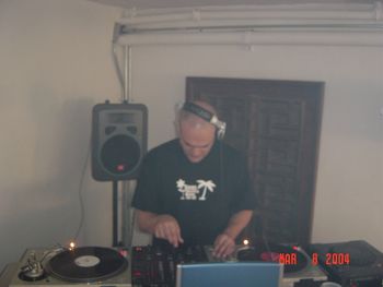 Mazi @ WMC Household Party 2004
