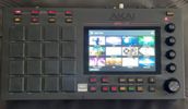  AKAI MPC Live
