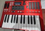 AKAI MAX 25